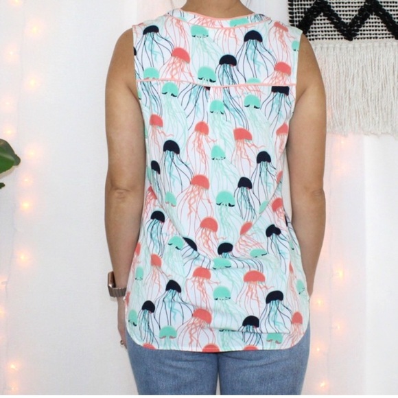 SOLD ModCloth Jelly Fish Front Button Top - Picture 2 of 8